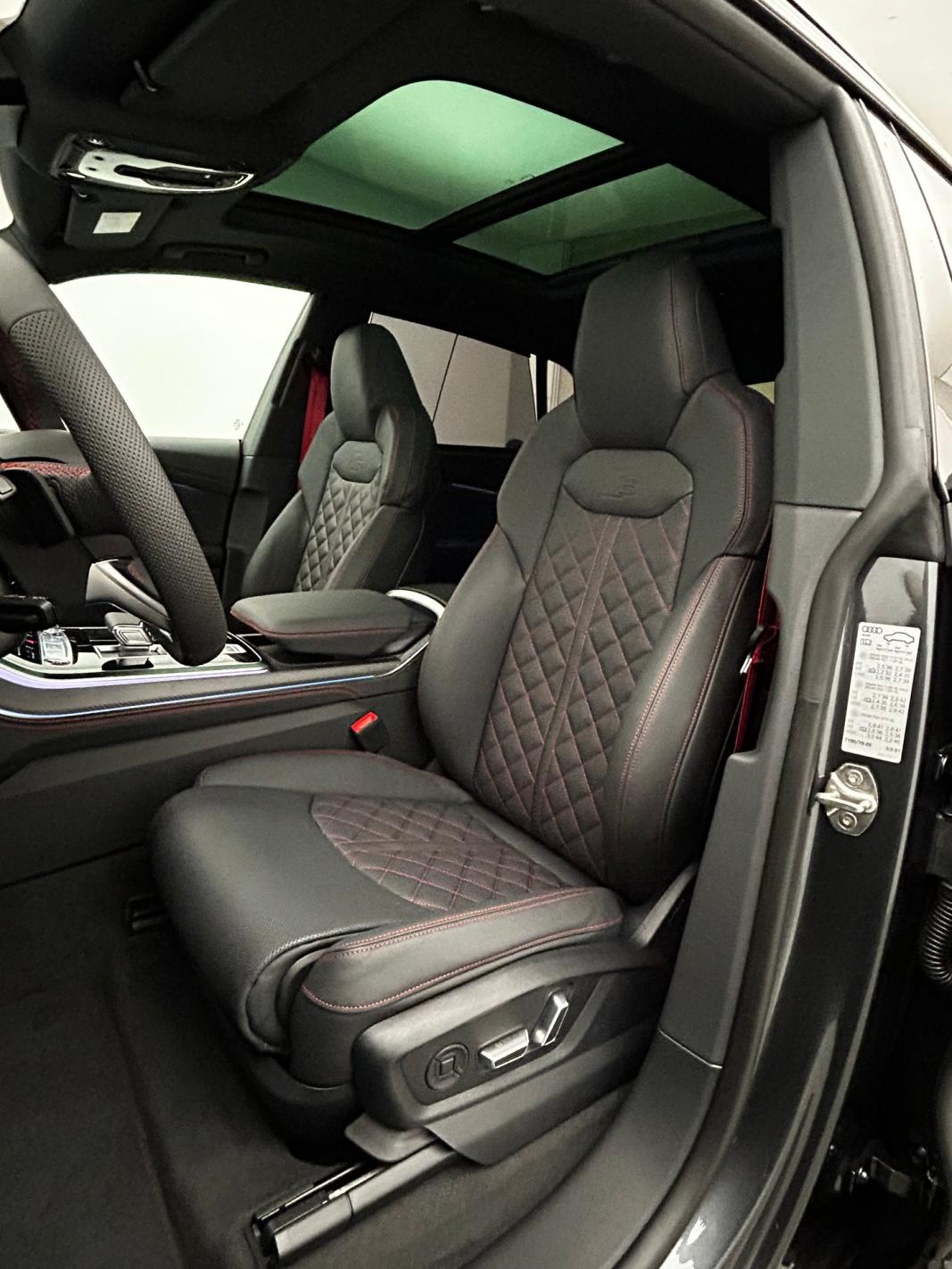 Audi SQ8 TFSI quattro