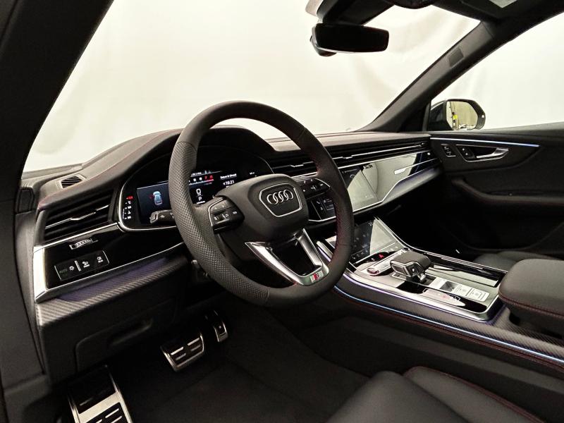 Audi SQ8 TFSI quattro