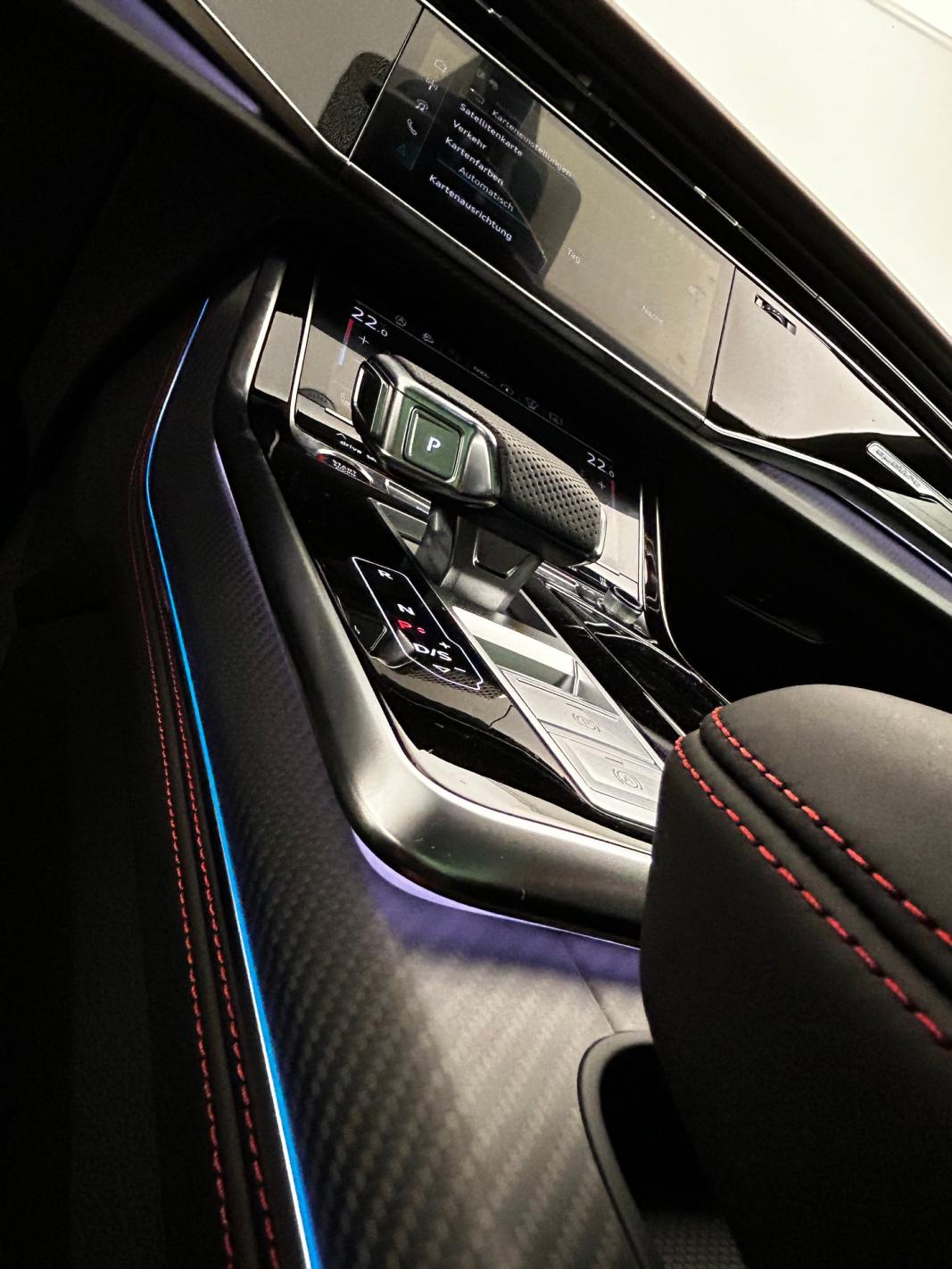 Audi SQ8 TFSI quattro