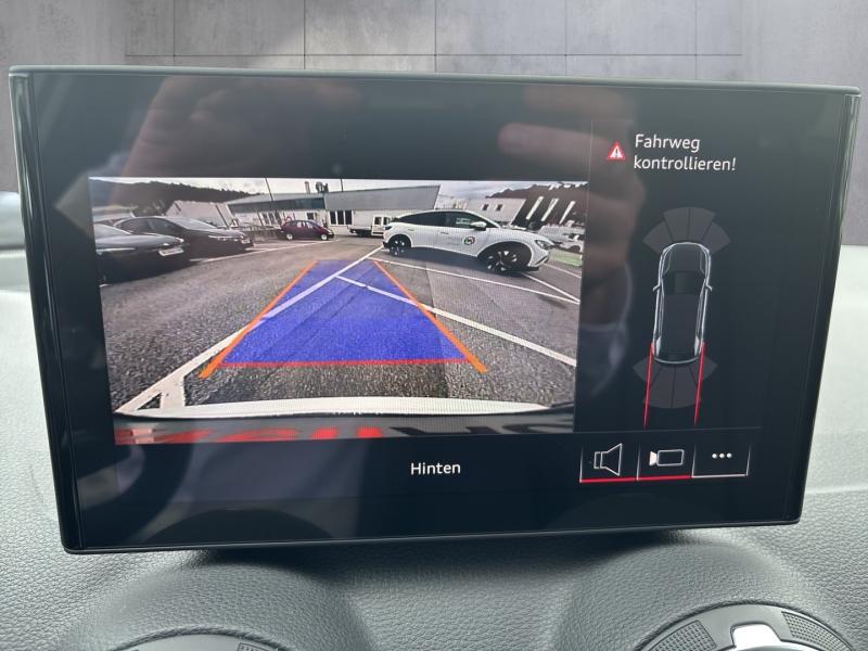 Audi Q2 30 TFSI admired