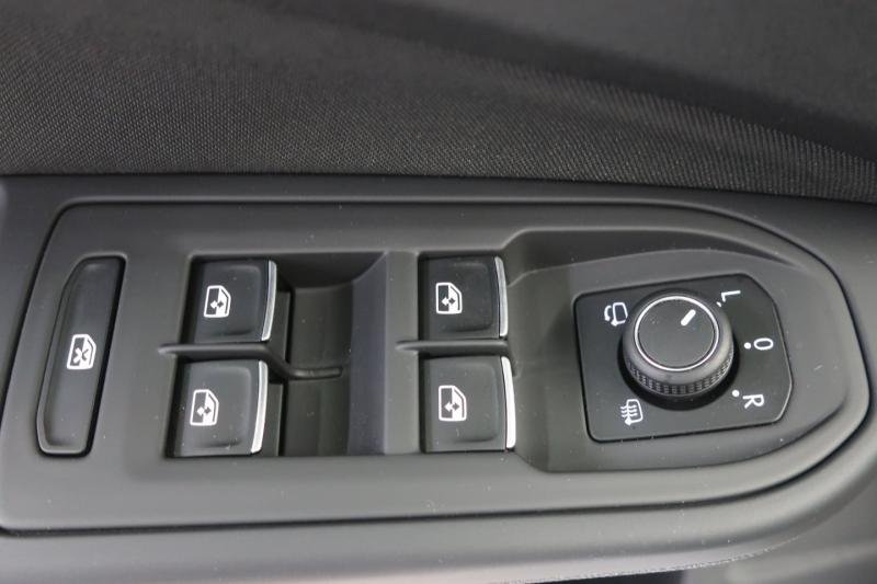 VW Golf Life TSI