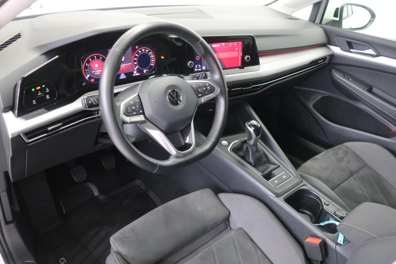 VW Golf Life TSI