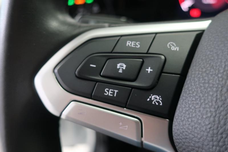 VW Golf Life TSI
