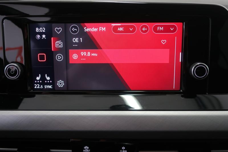 VW Golf Life TSI