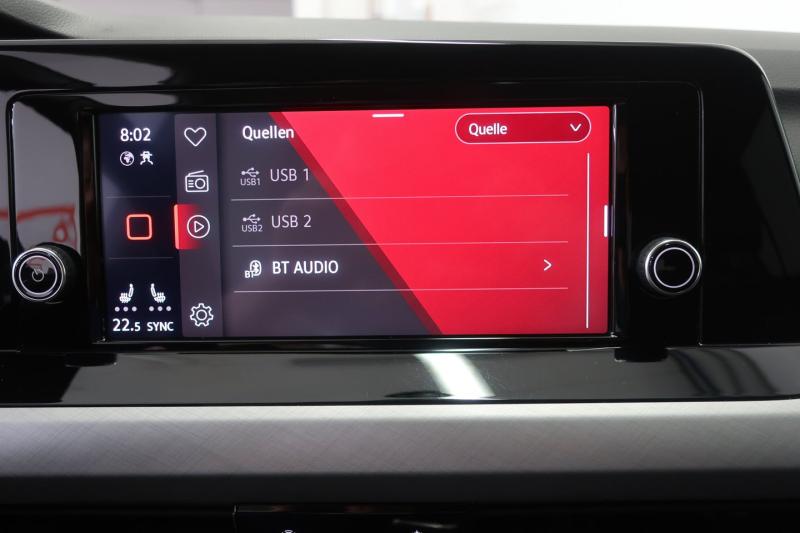 VW Golf Life TSI