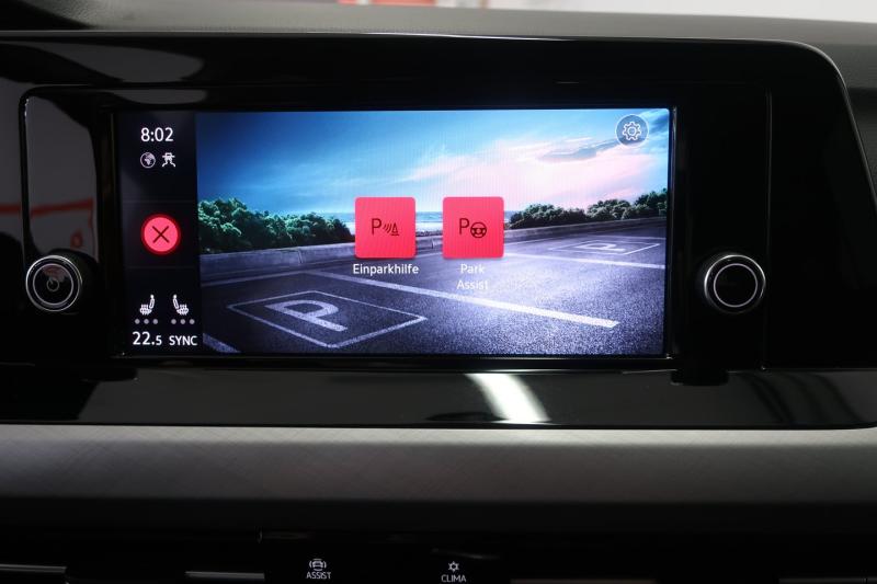 VW Golf Life TSI