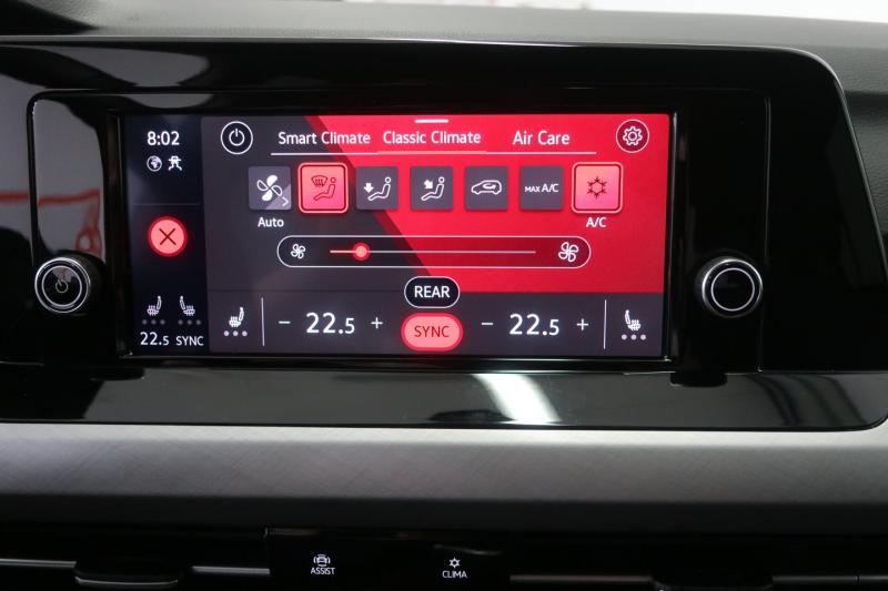 VW Golf Life TSI