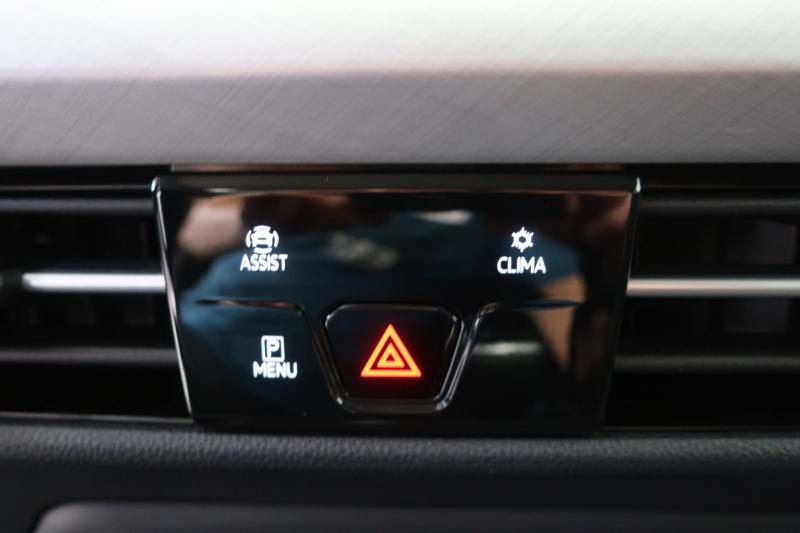 VW Golf Life TSI