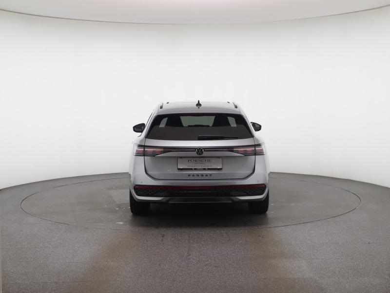 VW Passat Variant Sport TDI DSG