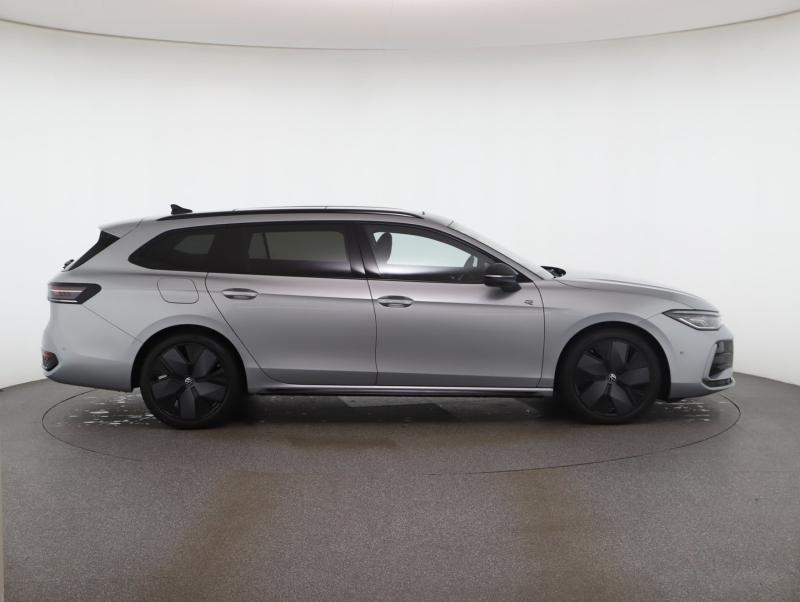 VW Passat Variant Sport TDI DSG