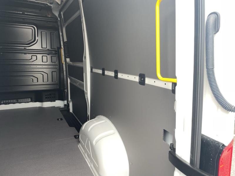 VW Crafter 35 Kastenwagen L3H3 TDI