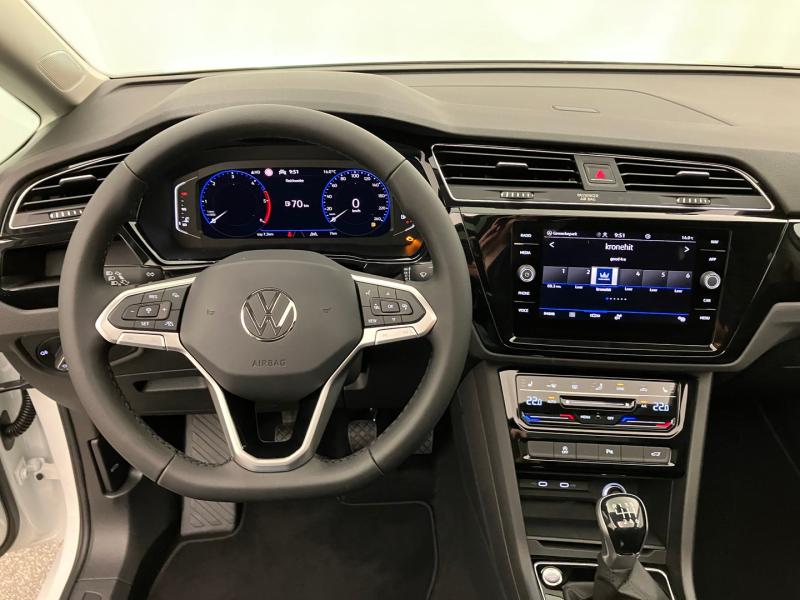 VW Touran R-Line TDI