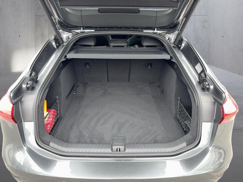 Audi A6 Sportback e-tron quattro business