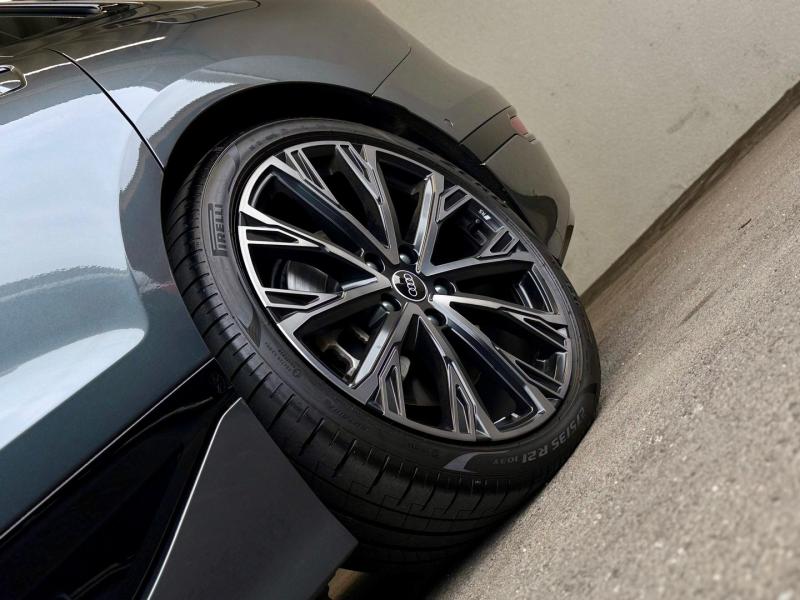 Audi A6 Sportback e-tron quattro business
