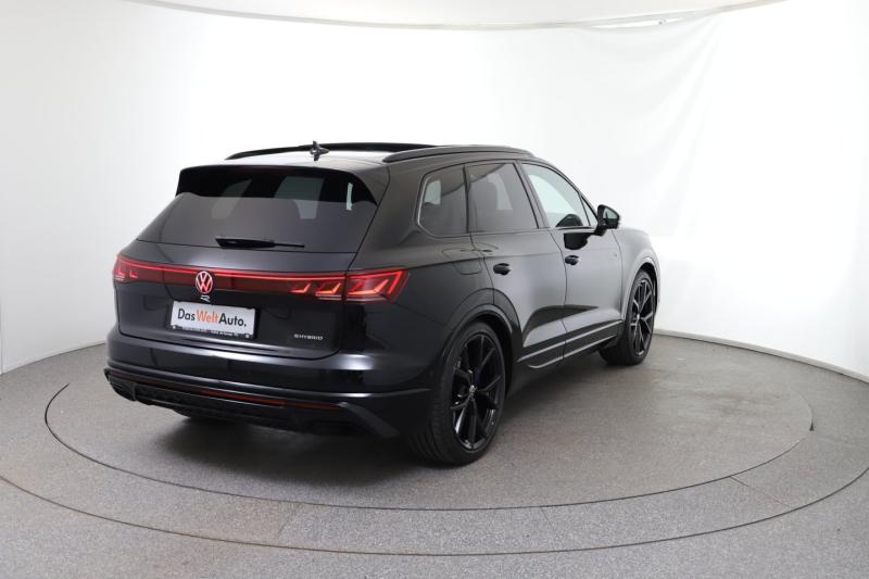 VW Touareg R eHybrid TSI 4MOTION