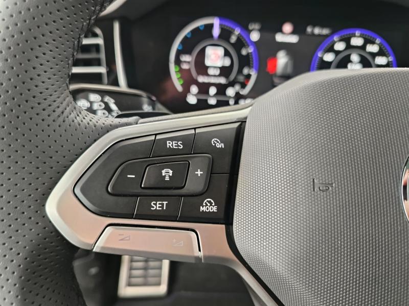 VW Touareg R eHybrid TSI 4MOTION