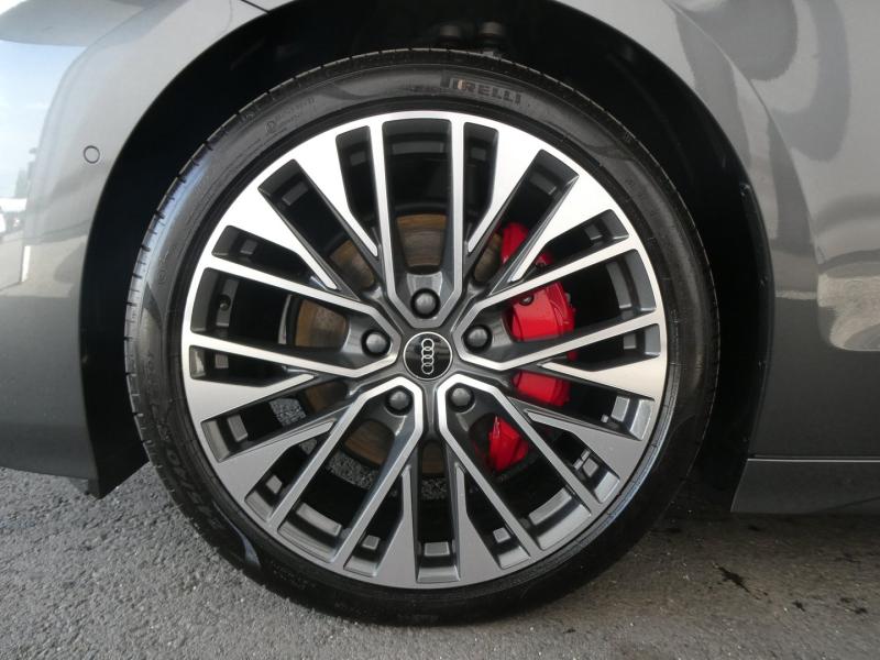 Audi A6 Avant e-tron quattro