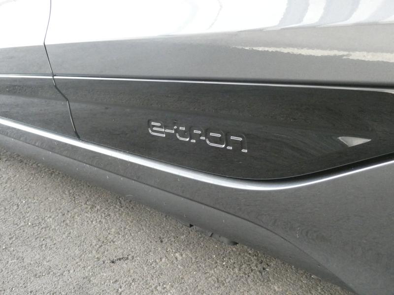 Audi A6 Avant e-tron quattro