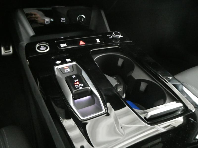 Audi A6 Avant e-tron quattro