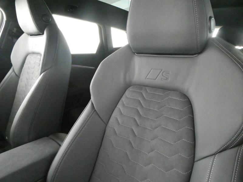 Audi A6 Avant e-tron quattro