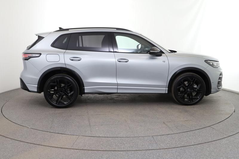 VW Tiguan R-Line TDI DSG