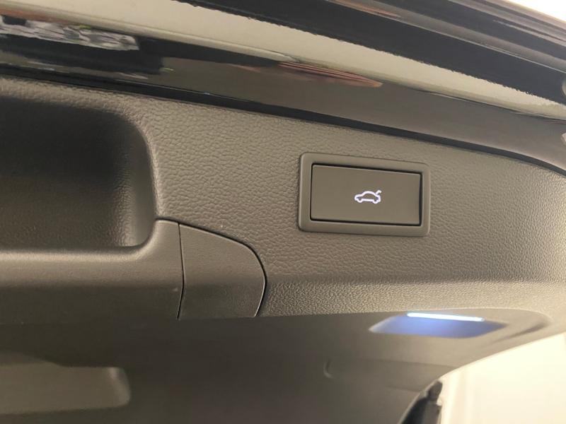 VW Passat Variant Sport eHybrid 150kW