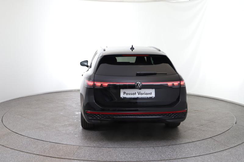 VW Passat Variant Sport eHybrid 150kW