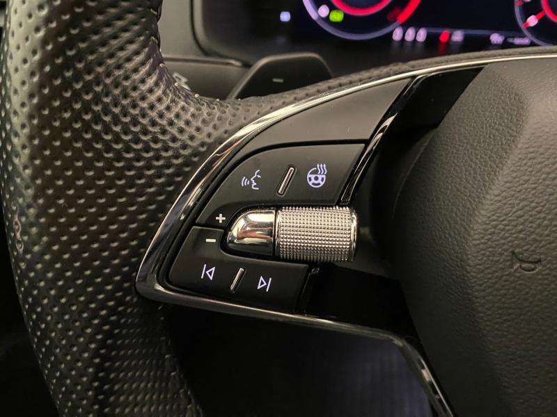 Škoda KAROQ SPORTLINE TDI SCR DSG