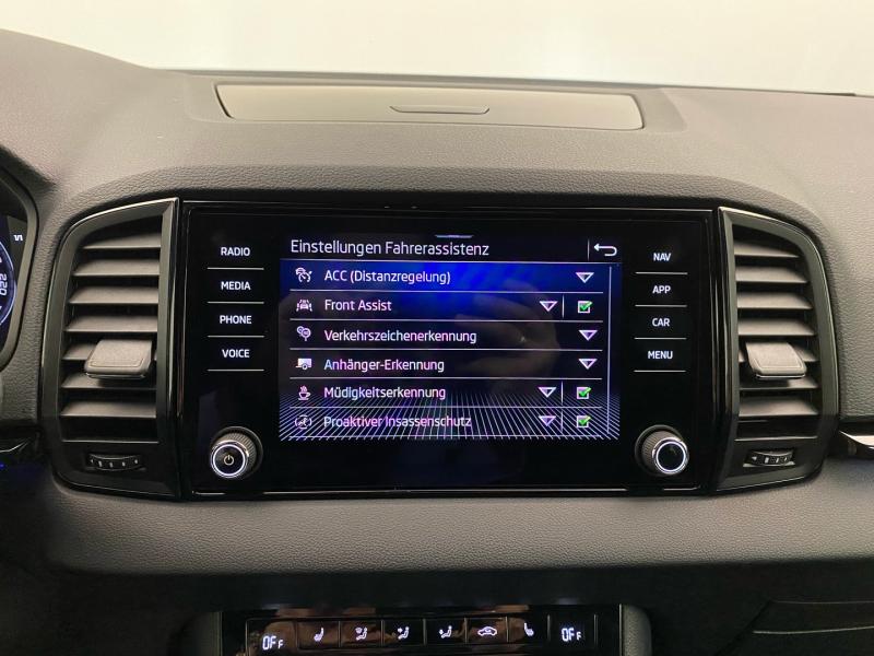 Škoda KAROQ SPORTLINE TDI SCR DSG
