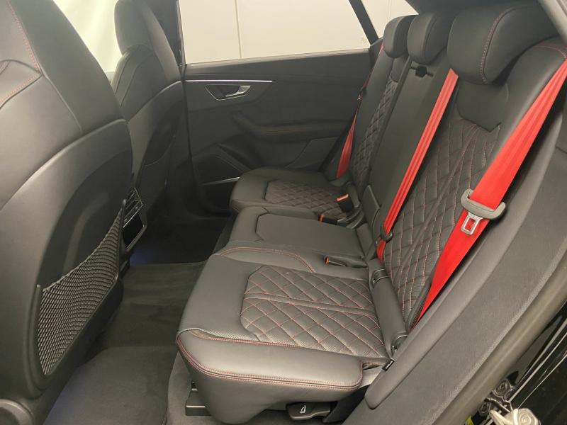 Audi SQ8 TFSI quattro