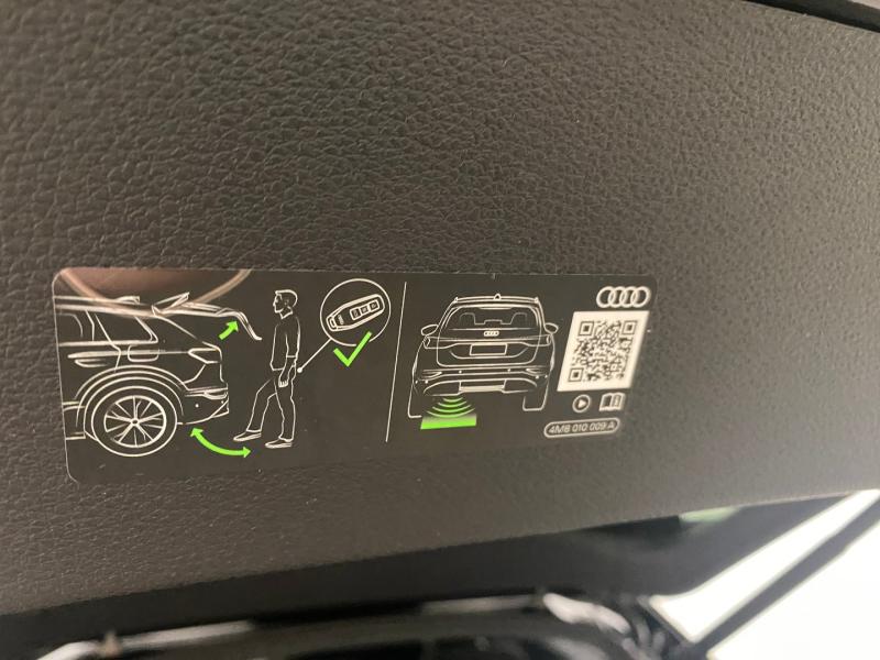 Audi SQ8 TFSI quattro