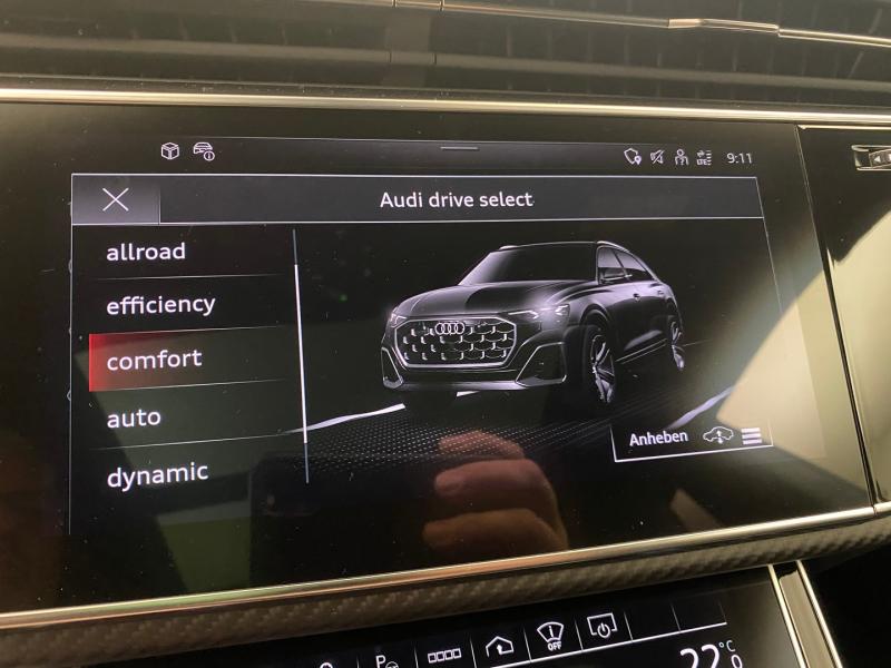 Audi SQ8 TFSI quattro