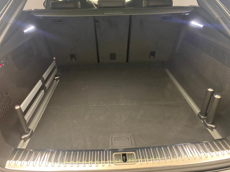 Audi SQ8 TFSI quattro