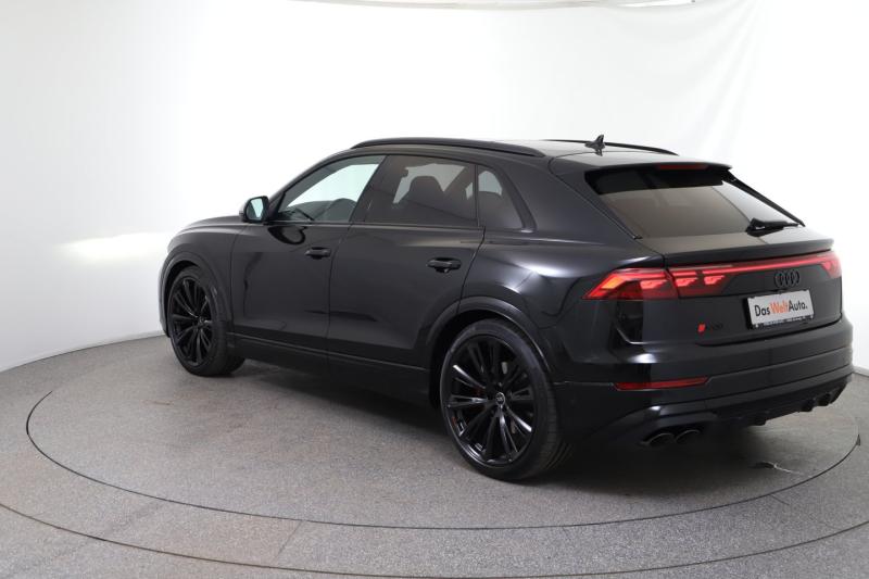 Audi SQ8 TFSI quattro
