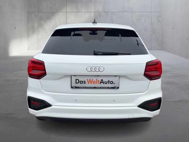 Audi Q2 30 TFSI admired