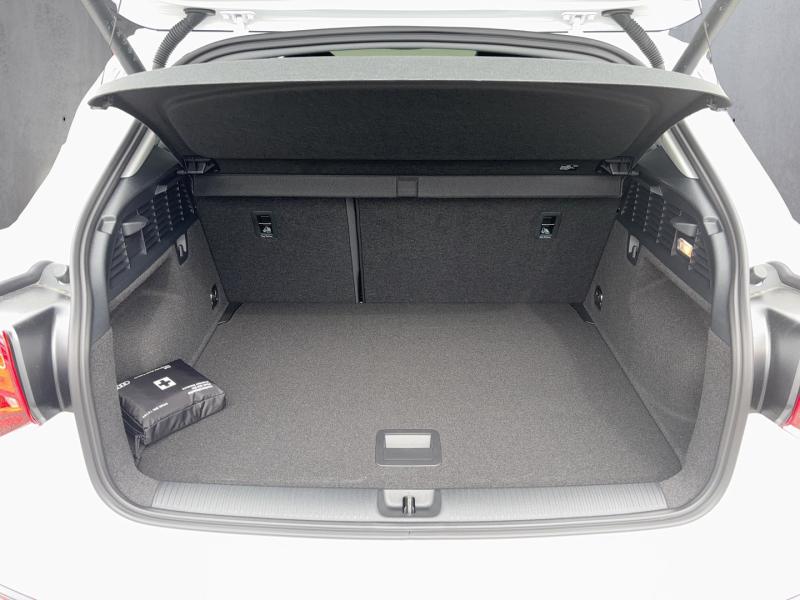 Audi Q2 30 TFSI admired