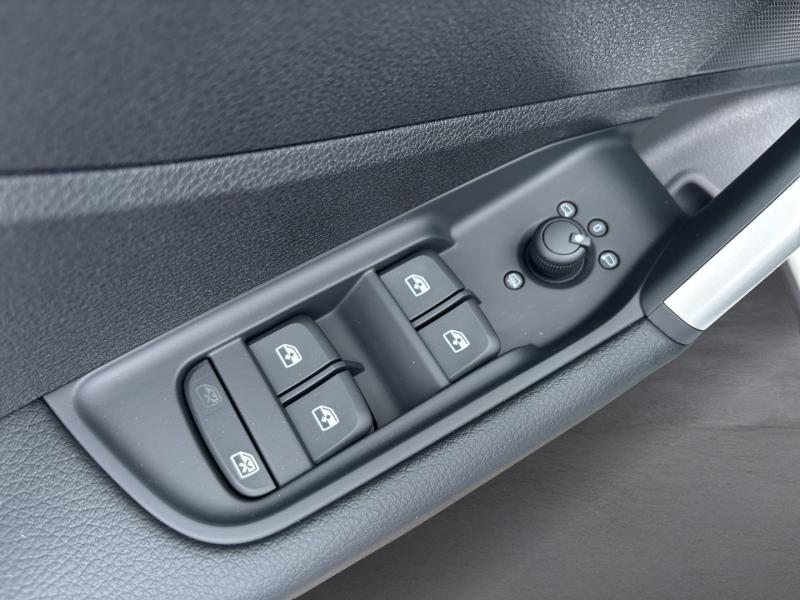 Audi Q2 30 TFSI admired