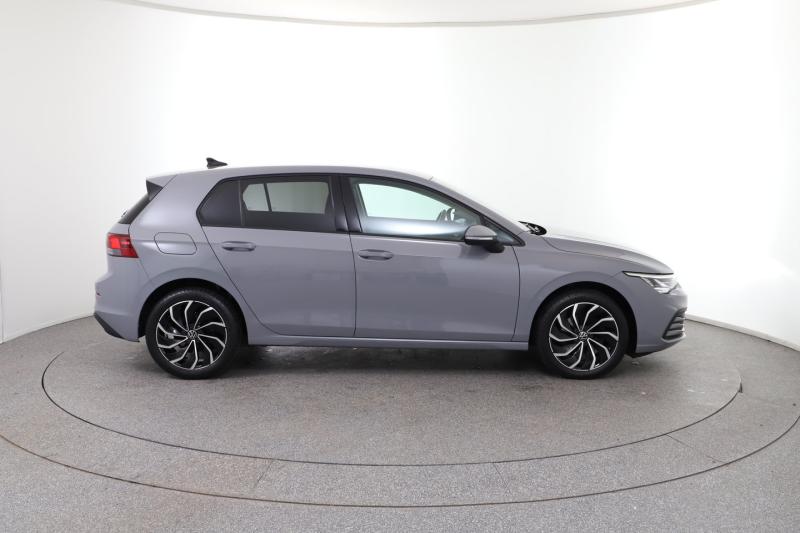 VW Golf Life TSI