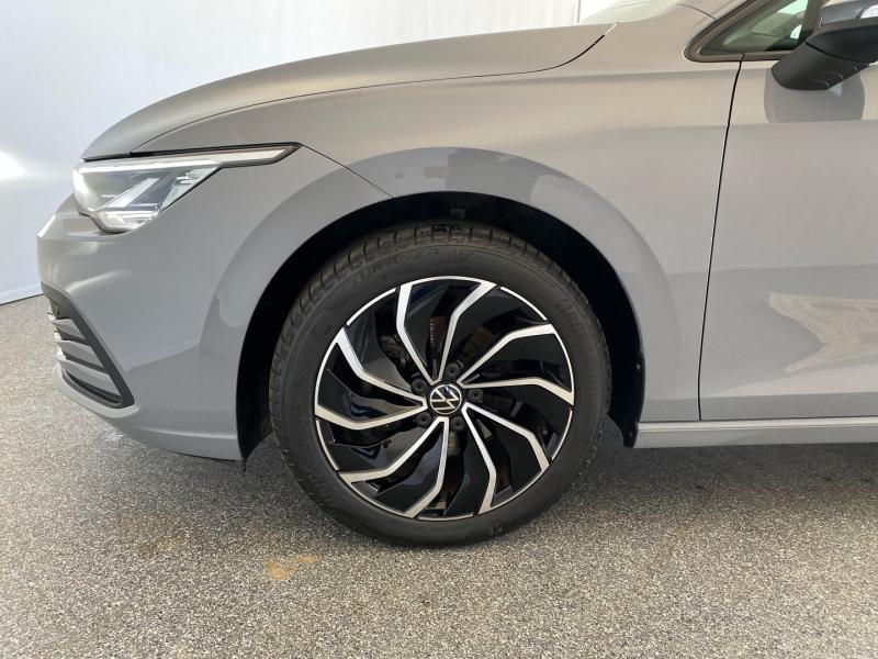 VW Golf Life TSI