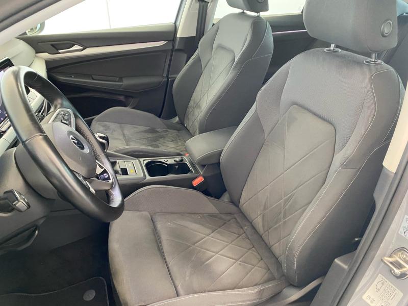 VW Golf Life TSI