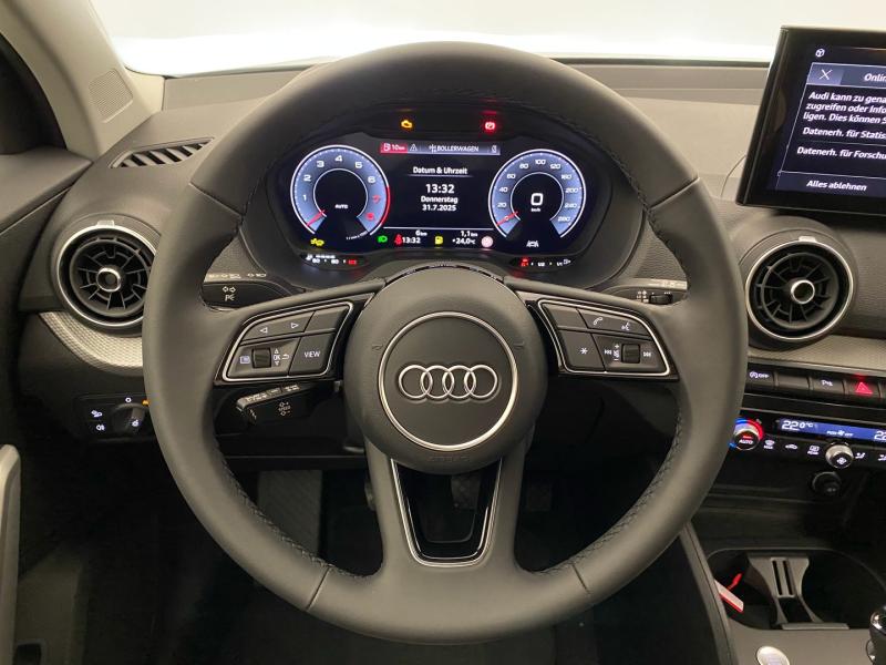 Audi Q2 30 TFSI admired
