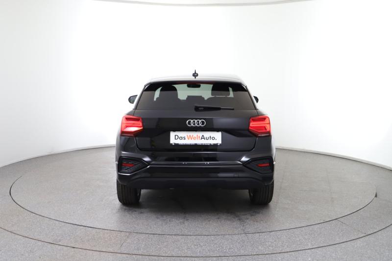 Audi Q2 30 TFSI admired