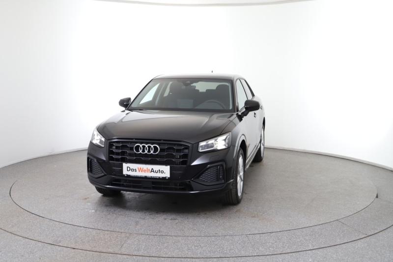 Audi Q2 30 TFSI admired