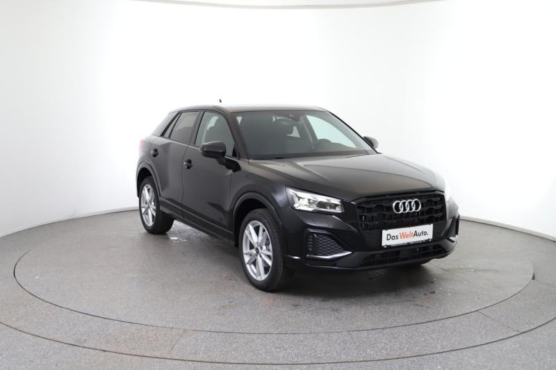 Audi Q2 30 TFSI admired