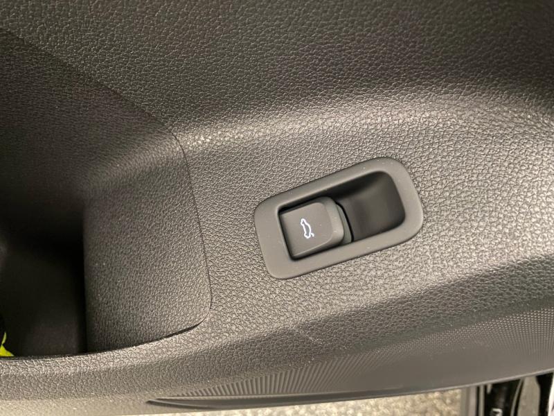 Audi Q2 30 TFSI admired