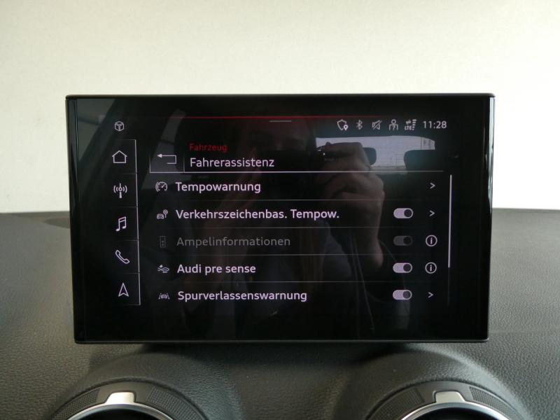 Audi Q2 30 TFSI admired