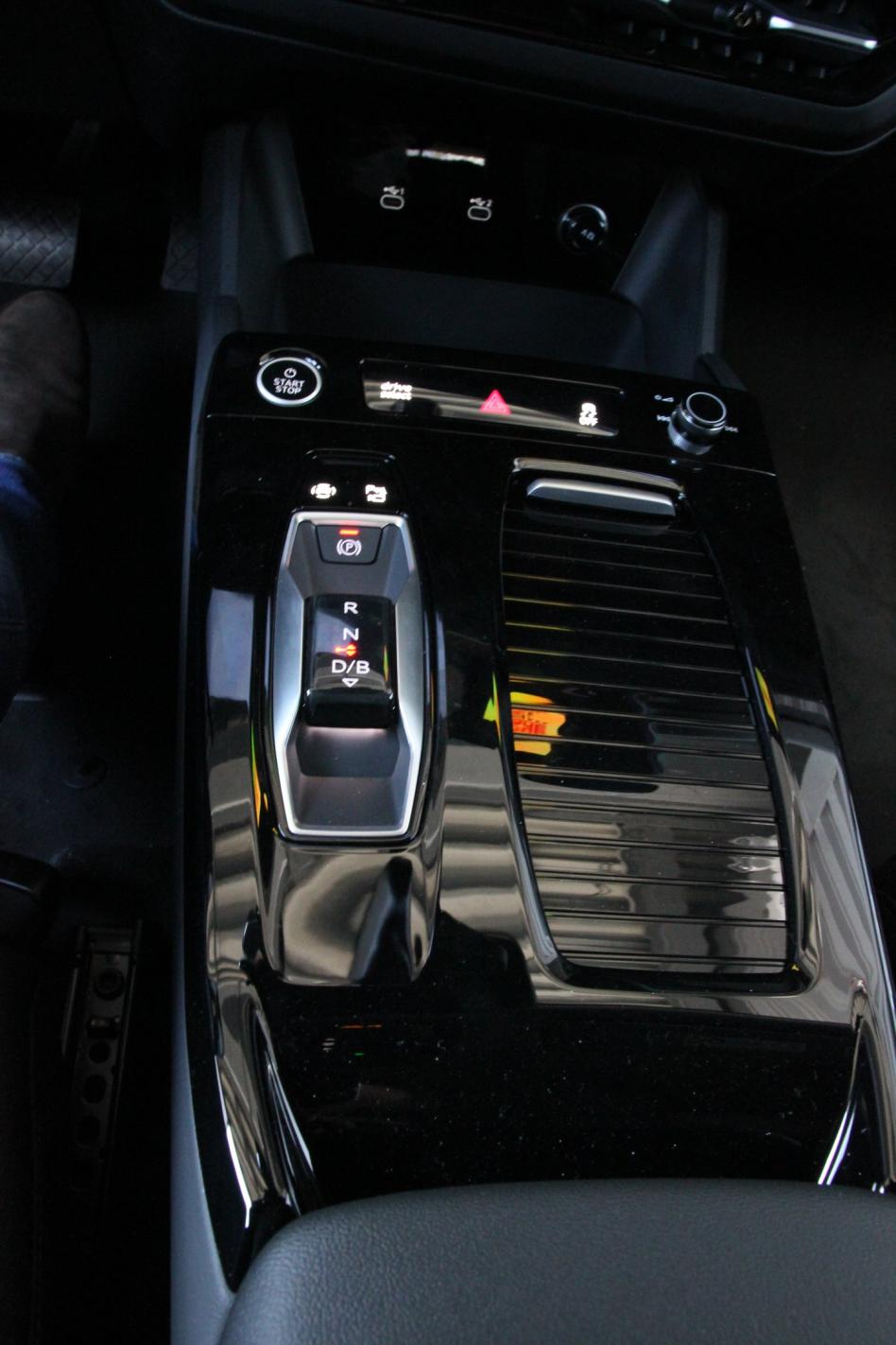 Audi A6 Avant e-tron quattro