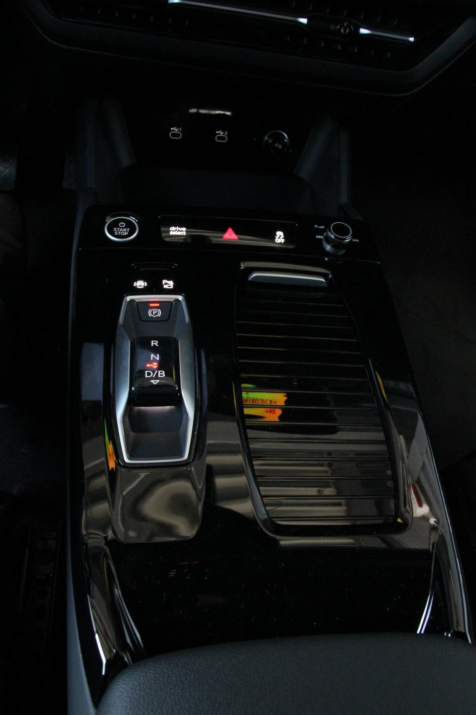 Audi A6 Avant e-tron quattro