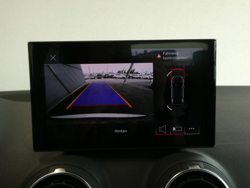 Audi Q2 30 TFSI admired