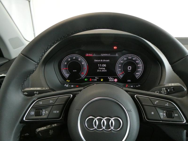 Audi Q2 30 TFSI admired